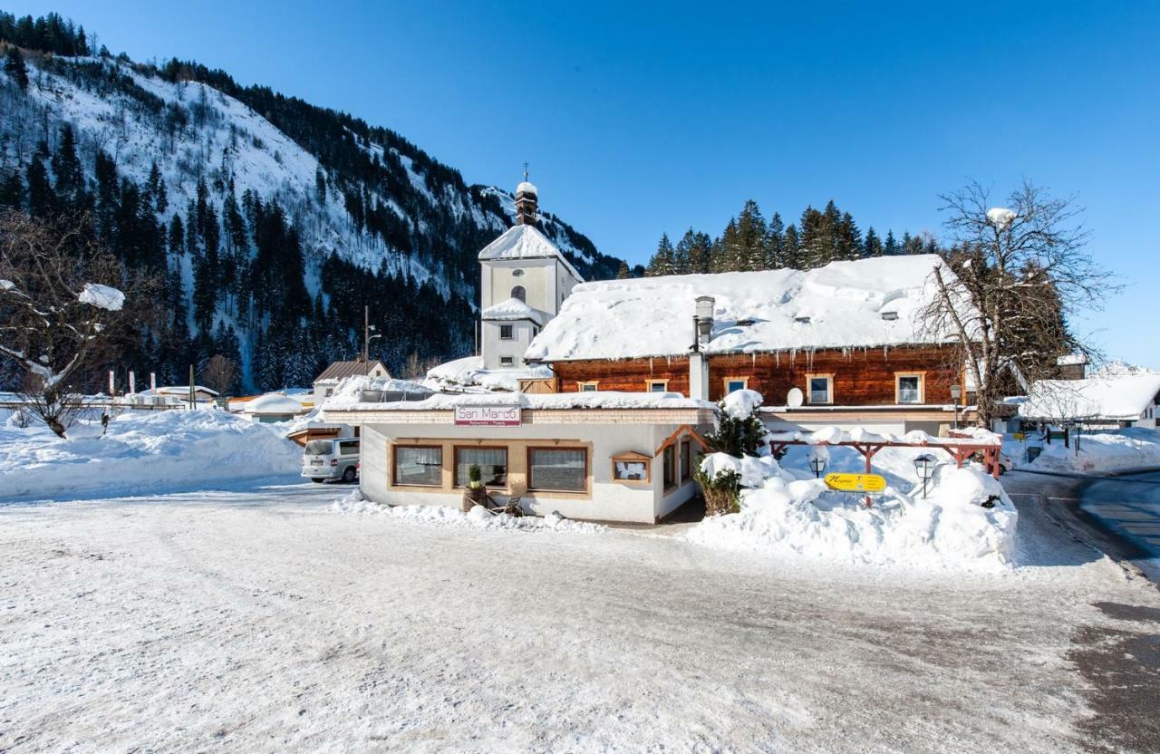 Gasthaus Traube Bichlbach Exteriér fotografie